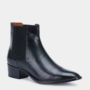 FRYE BLACK DARA CHELSEA ANKLE BOOT SLIP ON WOMENS sz 6